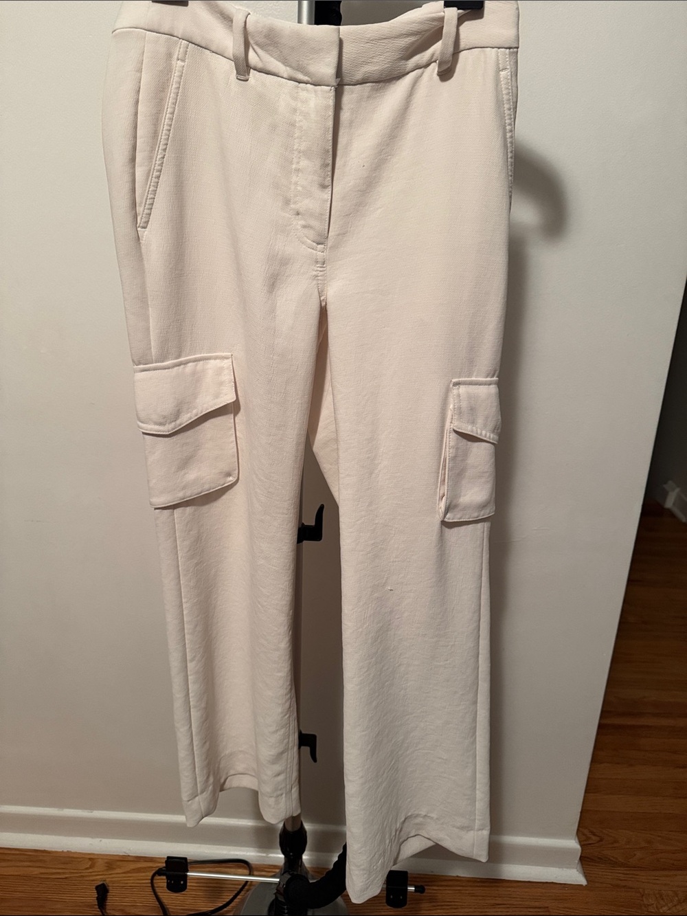 Wilfred Cream Wide-Leg Cargo Pants